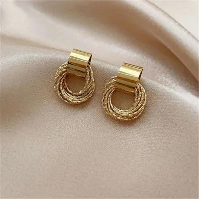 Women's Small Circle Decor Earrings